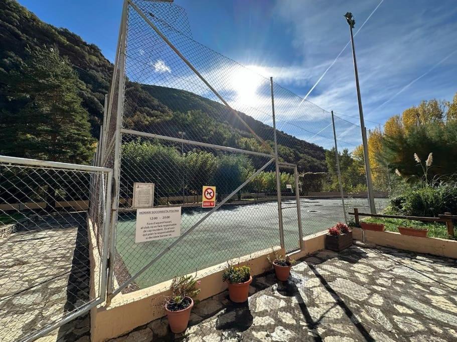 Apartament Rialp Amb Vistes Al Riu Noguera Pallaresa المظهر الخارجي الصورة