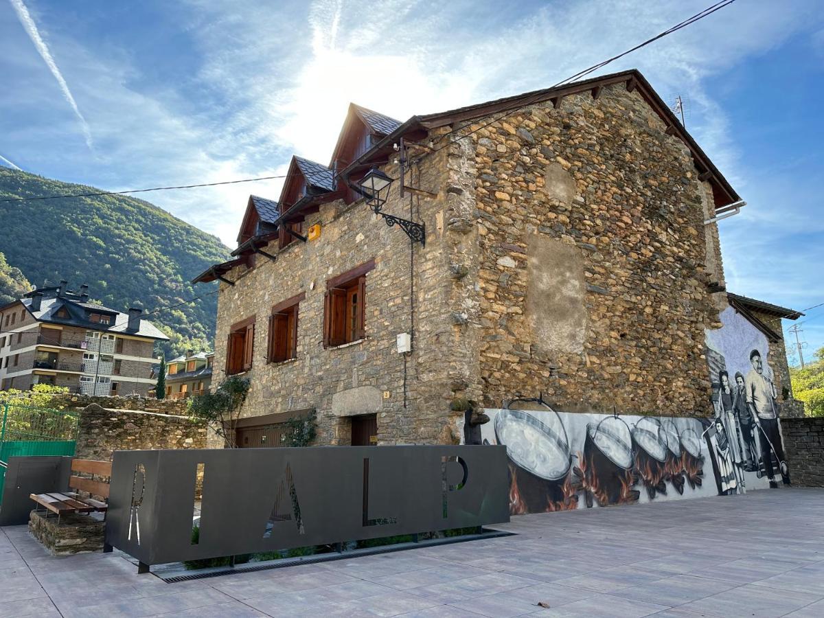 Apartament Rialp Amb Vistes Al Riu Noguera Pallaresa المظهر الخارجي الصورة