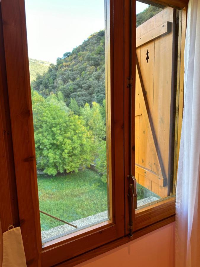 Apartament Rialp Amb Vistes Al Riu Noguera Pallaresa المظهر الخارجي الصورة